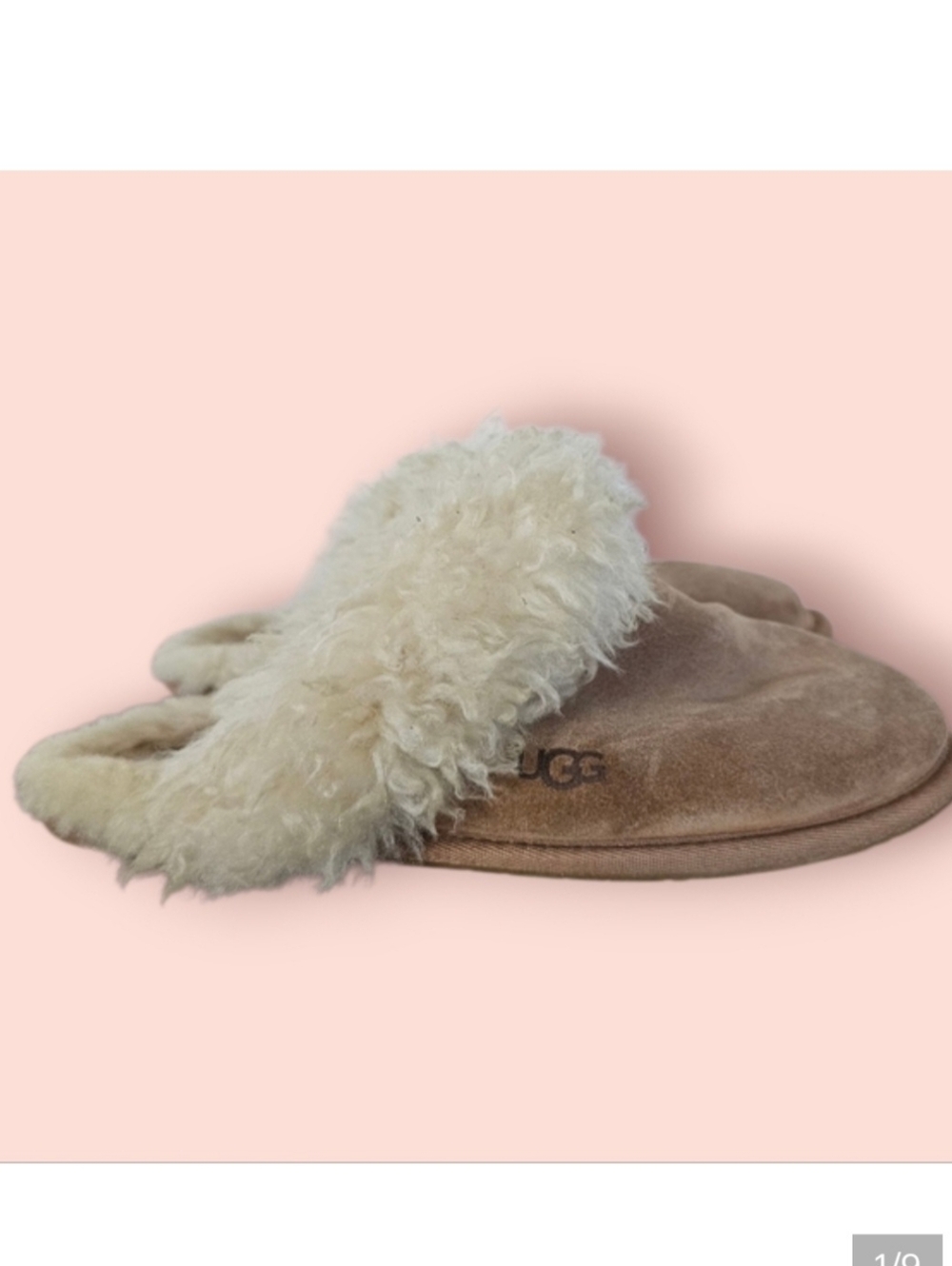 UGG Sheepskin Fluffy Faux Fur Comfy And Cozy Slippers Sz 8